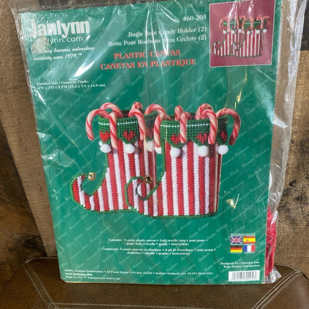 Jingle Boot Candy Holder Plastic Canvas Kit Bells Janlynn 2001‎ Christmas Vtg